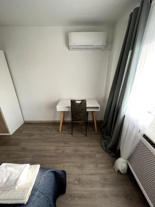 Familienwohnung Naehe Europapark, Messe, Gifiz See Offenburg Buitenkant foto