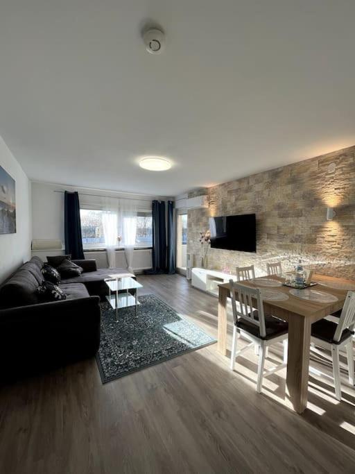 Familienwohnung Naehe Europapark, Messe, Gifiz See Offenburg Buitenkant foto